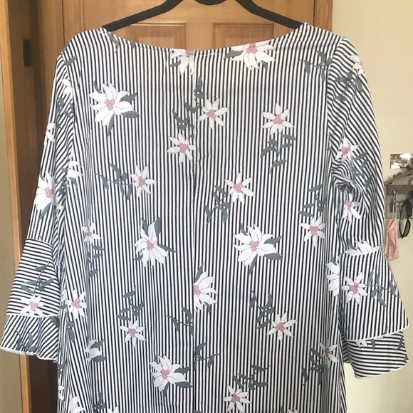 Striped Floral Bell-Sleeved Maxi Dress (M) - NWOT - Picture 4 of 6